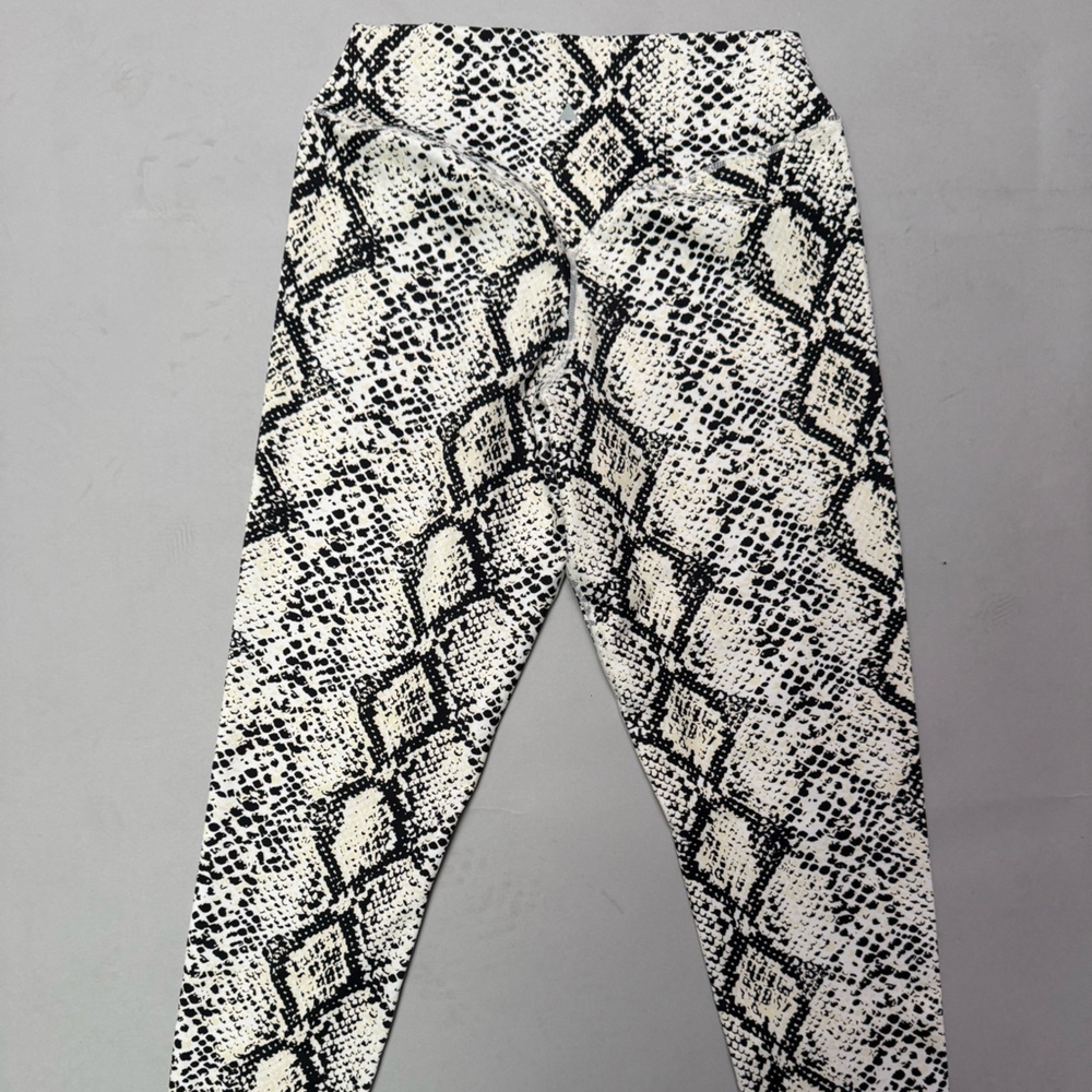 Balance Snakeskin Print Leggings